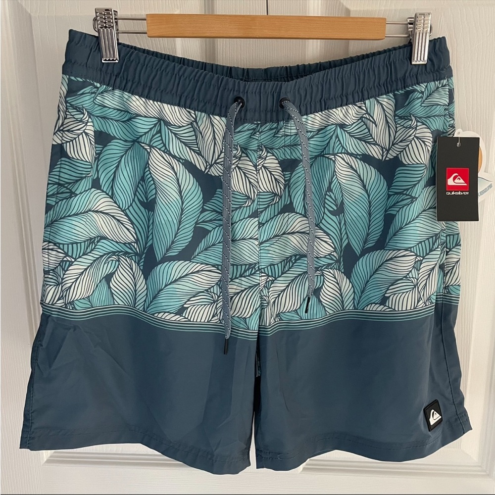 Quiksilver Men's Blue Swim Trunks Size Medium